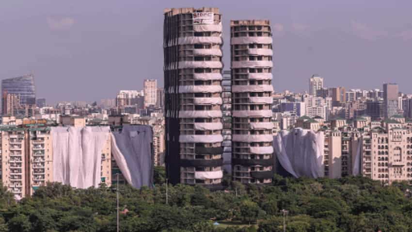 Noida Twin Towers Demolition: Asthma, lungs risks! Why residents are going for vacation?