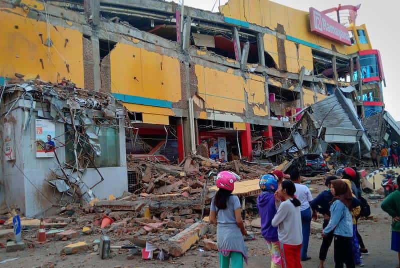 Indonesia earthquake today: Strong undersea quake causes panic but no tsunami warning
