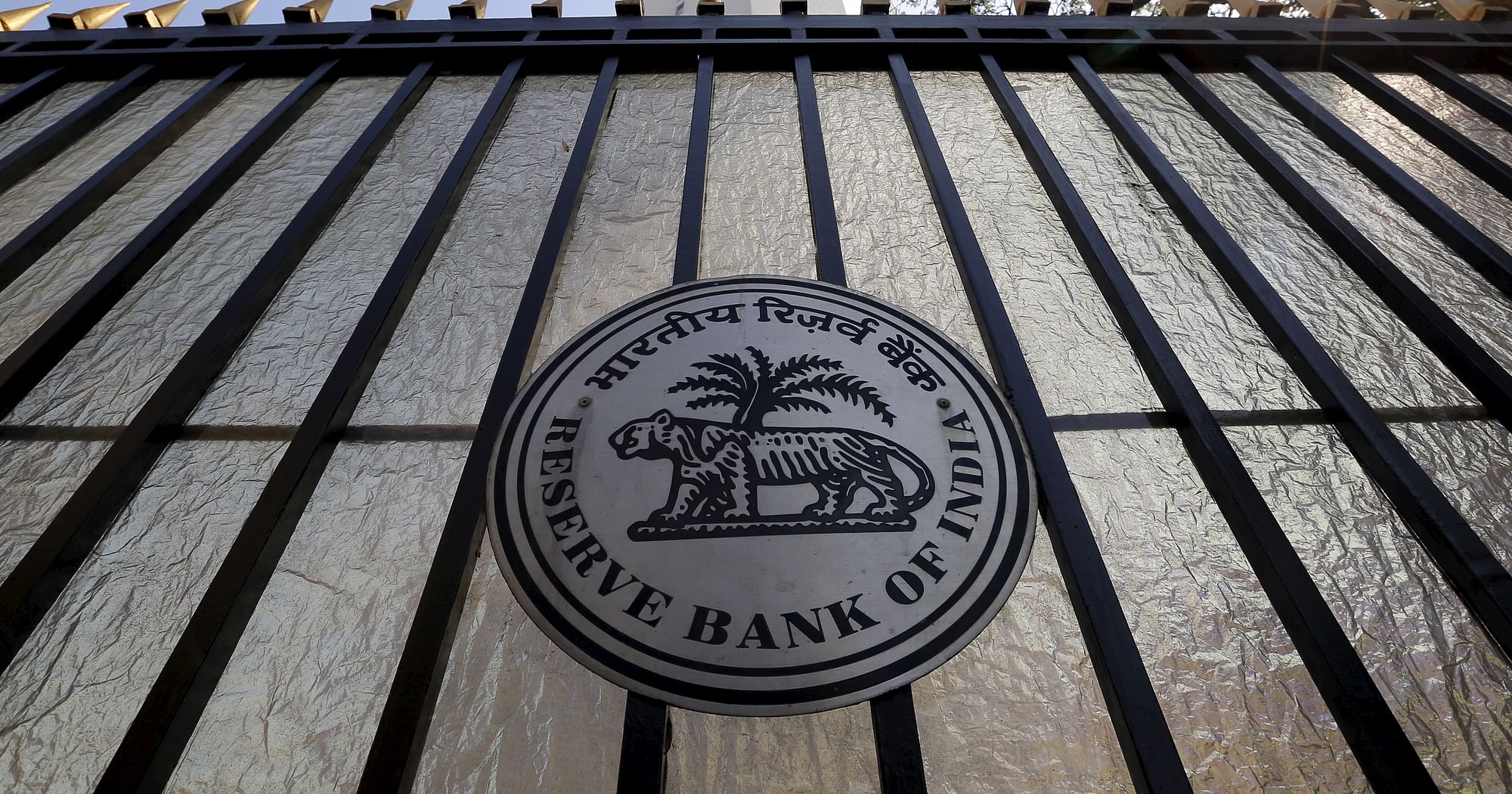 RBI Initiates Action Against M&M Financial After Pregnant Woman Dies During Loan Recovery